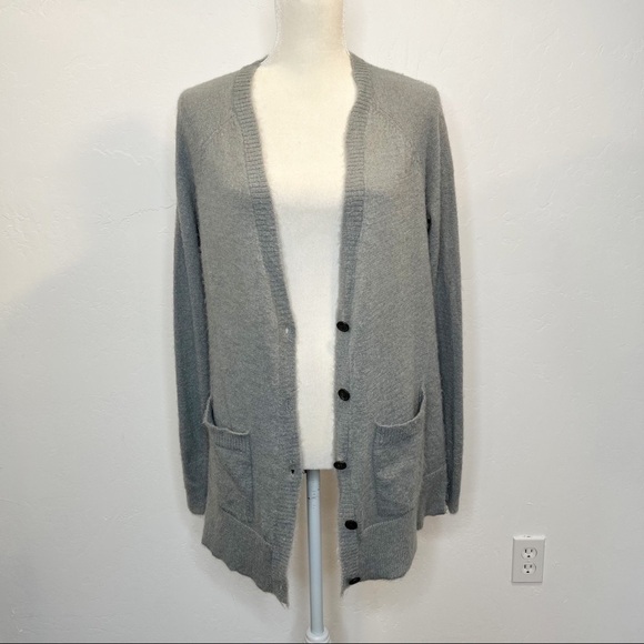 American Eagle Gray long Oversized Fuzzy Soft Cardigan with Pockets Size S - Picture 2 of 8